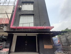 Melihat dari Dekat Tempat Prostitusi Berkedok Toko Baju di Tangsel