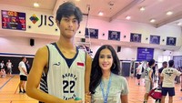 <p>Berbadan tinggi, mendukung kecintaan Marco pada olahraga. Ia sendiri saat dikenalan sebagai seorang atlet basket. Ia kerap mengikuti berbagai turnamen basket bersama teman-temannya. (Foto: Instagram @dps_diahpermatasari)</p>