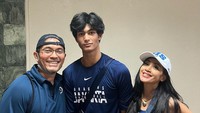 <p>Marciano Nicholas Reynard lahir pada 2006 silam, Bunda. Saat ini ia sudah beranjak remaja dan menjelma menjadi lelaki tampan. (Foto: Instagram @dps_diahpermatasari)</p>