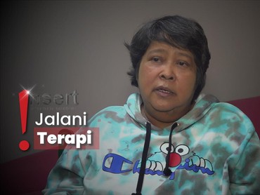 img-title Pakai Kaki Palsu, Suti Karno Masih Beradaptasi untuk Belajar Jalan