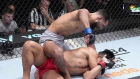 Jeka Saragih Masuk Jebakan Jubli di Final Road to UFC