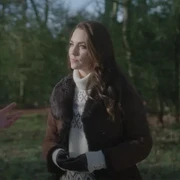 Kate Middleton Tampil Stylish Pakai Ulang Jaket Unik dari Koleksi 12 Tahun Lalu!