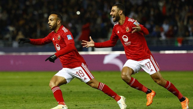 Hasil Piala Dunia Antarklub: Al Ahly Tantang Real Madrid Al Ahly bakal menantang Real Madrid di babak semifinal Piala Dunia Antarklub 2022. Di laga lain Al Hilal akan duel lawan Flamengo.