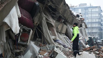 KBRI di Ankara menyampaikan sudah berkomunikasi dengan keluarga Nia Marlinda, korban tewas imbas gempa di Turki, mengenai kabar duka tersebut.