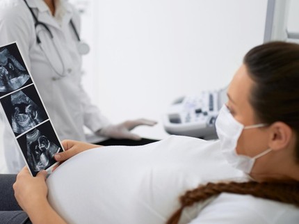 Bisakah Bayi Terlilit Tali Pusar Lahir Normal? Ini Kata Dokter