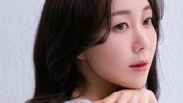 img-title Aktris Lee Yoo Young Umumkan Pernikahan Sekaligus Kehamilan