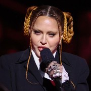 Ramai Wajah Madonna Tak Dikenali di Grammy 2023, Ini Kata Dokter Bedah Plastik!