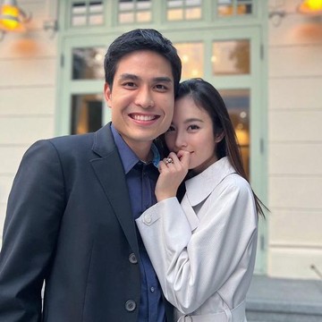 7 Momen Kebersamaan Nong Poy Transgender Tercantik Dunia & Calon Suami Tajir