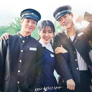 Senyum Cerah Jang Dong Yoon hingga Seol In Ah di Poster Drama 'Oasis'