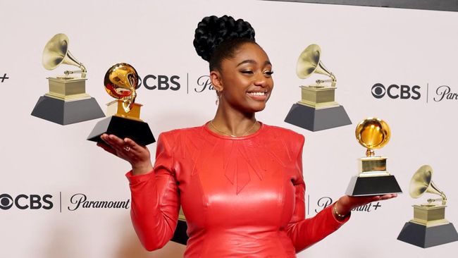Salah satu hal yang mengejutkan di Grammy Awards 2023 adalah ketika Samara Joy dipanggil sebagai pemenang kategori Best New Artst.