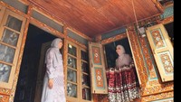 <p>Dalam postingan tersebut, Shireen mengucap syukur karena bisa berkunjung setelah sekian lama. "Alhamdulillah setelah sekian lama. Terakhir pulang kampuang ke Cupak waktu SD sama oma opa. Alhamdulillah sekarang bisa kesini lagi," tulisnya. (Foto: Instagram @shireensungkar dan @zaskiasungkar15)<br /><br /><br /></p>