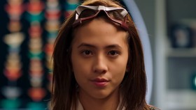 Trailer Virgo and the Sparklings, Jatuh Bangun Zara Jadi Superhero