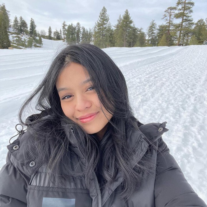 <p>Yasmeen memang termasuk dari salah satu anak selebriti yang aktif menggunakan media sosial Instagram. Saat ini, akunnya sudah mencapai 28 ribu pengikut, lho. (Foto: Instagram @yasmeenbianda)<br /><br /></p>