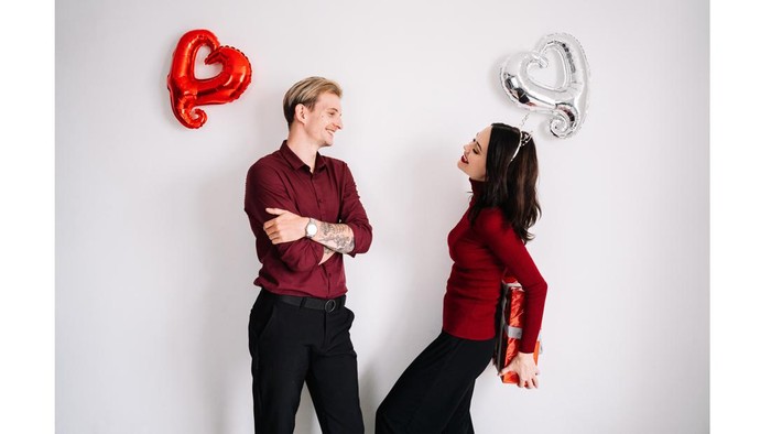 Nggak Melulu Kasih Cokelat, Ini 5 Inspirasi Kado Valentine 2023 yang Bakalan Disukai Pria