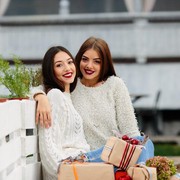 5 Cara Menunjukkan Perhatian Agar Terlihat Lebih Care oleh Orang Lain, Tapi Lakukan dengan Tulus Hati ya!