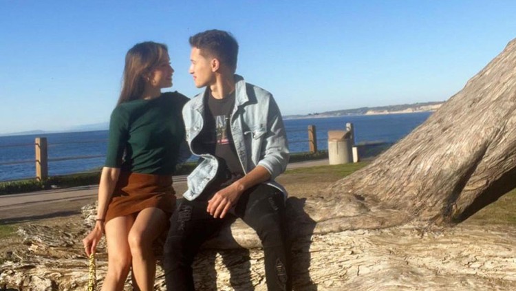 Cinta Laura dan Vasco de Haan