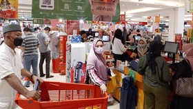 Transmart Gandeng Grab Mudahkan Masyarakat Belanja Online