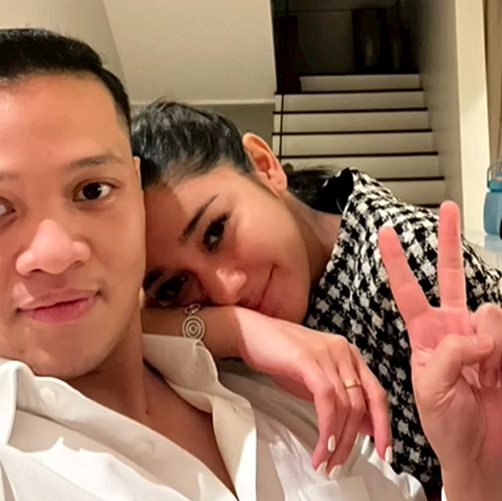 <p>Naysila kerap memamerkan kemesraannya bersama sang kekasih di media sosial. Keduanya sering terlihat menghabiskan waktu bersama untuk berlibur atau sekedar quality time berdua. (Foto: Instagram @naymirdad)</p>