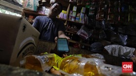 Minyakita Masih 'Hilang' di Pasar, Minyak Curah Tetap Marak