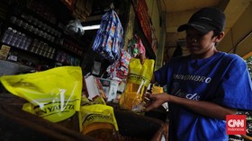Kemendag Bantah Keluhan Pedagang Minyakita Langka: Pasokan Melimpah