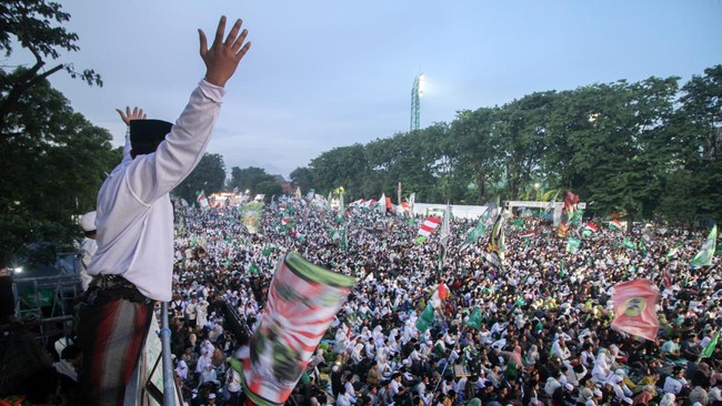 Pakar menilai sejumlah tokoh dari kalangan Nahdlatul Ulama menjadi incaran untuk cawapres pada Pemilu 2024 demi mendulang suara optimal di Pulau Jawa.