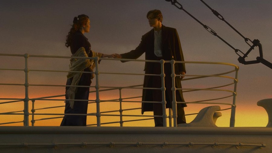 TITANIC (L-R): Leonardo DiCaprio as Jack and Kate Winslet as Rose in Titanic.