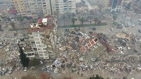 Turki Diguncang 100 Gempa Susulan Usai Gempa Dahsyat 7,7 M
