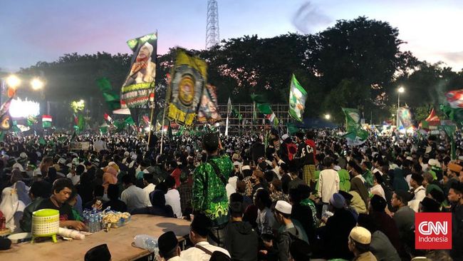 Harlah 1 Abad, Lautan Warga NU Tumpah di Area Stadion Gelora Sidoarjo