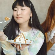 Hati-hati! Sering Mengonsumsi Makanan dan Minuman Manis Bisa Menyebabkan 4 Masalah Kulit Ini