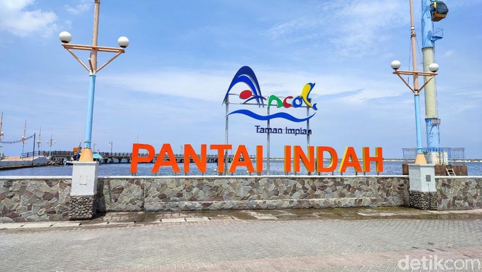 Ancol Bagi-bagi Tiket Masuk Gratis! Catat Tanggal dan Cara Mendapatkannya Ancol Bagi-bagi Tiket Masuk Gratis! Catat Tanggal dan Cara Mendapatkannya