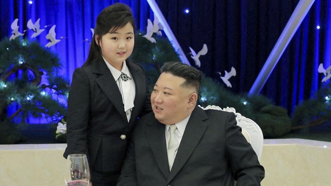 Korea Utara melarang warganya memiliki nama yang sama dengan putri pemimpin mereka Kim Jong Un, yakni Kim Ju Ae.