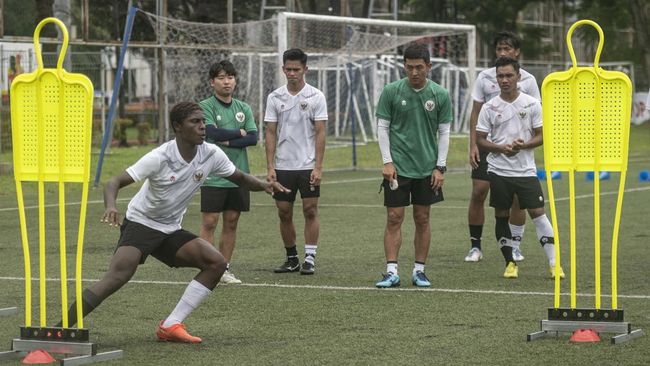 Ruwet TC Timnas U-20, Antara Nasionalisme dan Profesionalisme