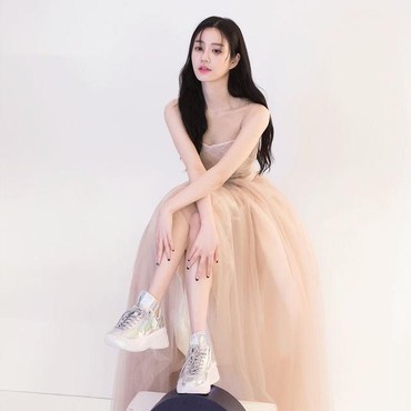 7 Potret Lee Yoo Bi dari 'Cinta Pertama' Kini Calon Kakak Ipar Lee Seung Gi