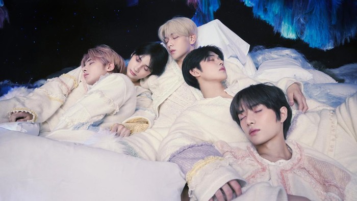 Syuting di Bali, Simak Prestasi yang Dicapai TXT Lewat Comeback Terbaru, Sugar Rush Ride!