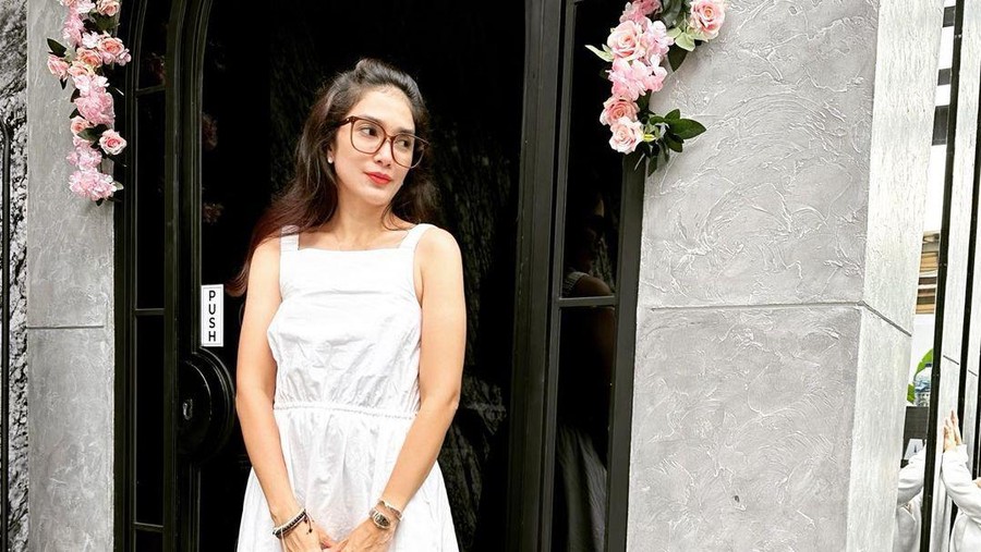 Ussy Sulistyawati