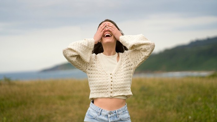 Nggak Suka Dikekang, 6 Zodiak Ini Menyukai Kehidupan Bebas dan Menyenangkan!