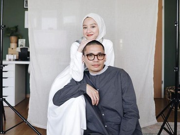 img-title Childfree & Sebut Anak Beban, 7 Potret Gita Savitri bareng Suami Mualaf Disorot