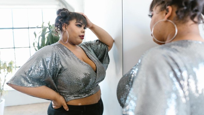 5 Cara 'Jatuh Cinta Lagi' dengan Diri Sendiri yang Bikin Kamu Bahagia!