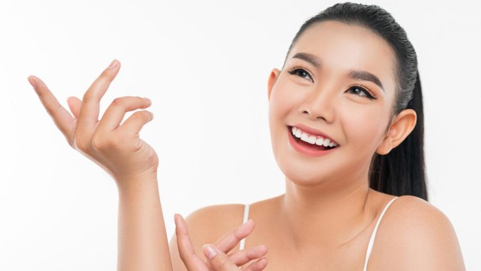 img-title Demi Tampil Glowing, 5 Jenis Makanan Ini Perlu Kamu Hindari karena Bikin Kulit Cepat Kusam dan Keriput!