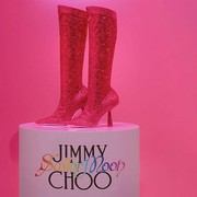 Intip Koleksi Stylish dari Koleksi Kolaborasi Jimmy Choo x Sailor Moon, Ada Favoritmu?