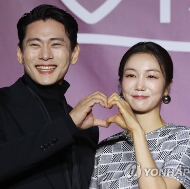 Lirik Lagu Terjemahan Lovey Dovey (OST Love to Hate You) - Taeil NCT