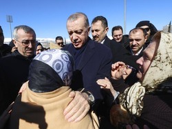 Dinilai Lamban Tangani Gempa, Presiden Erdogan Emosi
