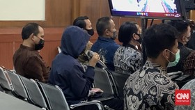 Saksi Polisi Kanjuruhan Ungkap Aremania Chant 'Kiamatmu di Malang'