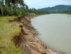 Was-was Warga Pinrang Terancam Abrasi Sungai Saddang