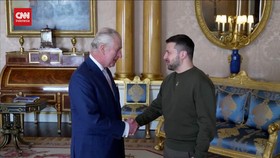 VIDEO: Momen Zelensky Bertemu PM Inggris dan Raja Charles III