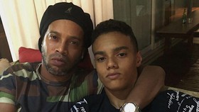 Profil Joao Mendes, Putra Ronaldinho 'Ditolong' Presiden Barcelona
