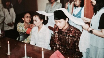 PERNIKAHAN SEDERHANA YANG PENUH KENANGAN MANIS