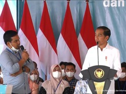 Canda Jokowi Sepeda Tulisan Presiden Jika Dijual Bisa untuk Beli Mobil