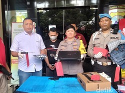 Kecanduan Judi Online, Sopir Pribadi di Surabaya Bobol Rumah Tetangga Majikan