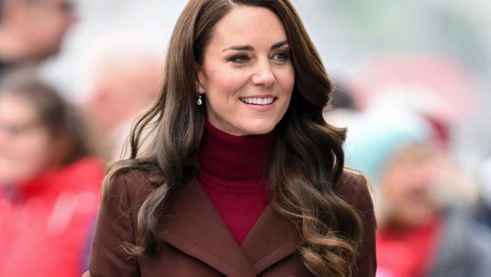 Intip Variasi Outfit Kate Middleton untuk Rayakan Paskah, Cerah Penuh Warna!